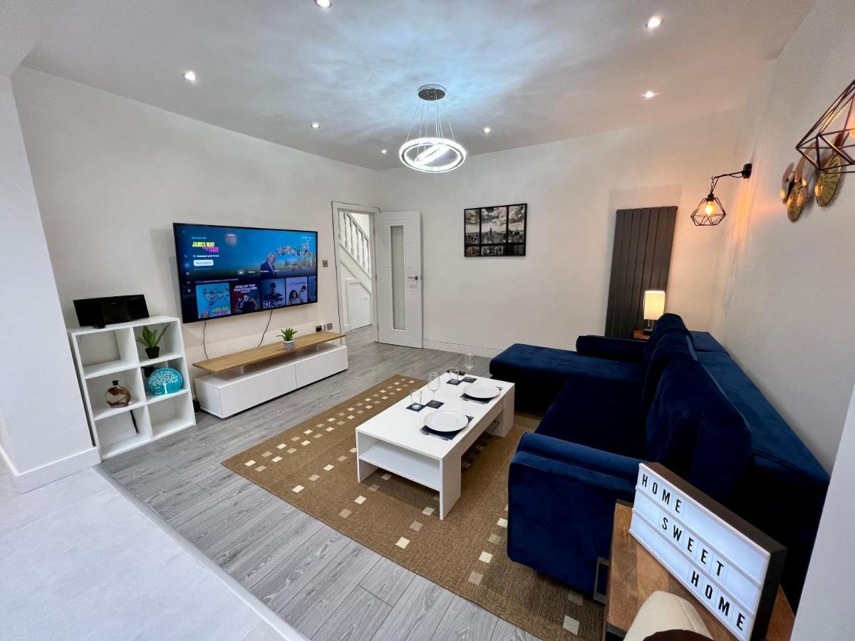 Wembley Stadium 5 Star Brand New Luxury Sleeps 14 With Parking Villa Londra Dış mekan fotoğraf